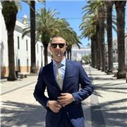 Soy un apasionado de la química. Poseo Master de formación del profesorado y estoy preparándome las oposiciones de enseñanza.